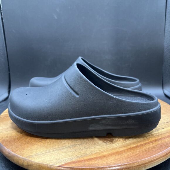 Oofos OOcloog Luxe Womens Size 6 Black Rubber Slip On Clog Shoes Sandals - Picture 1 of 8